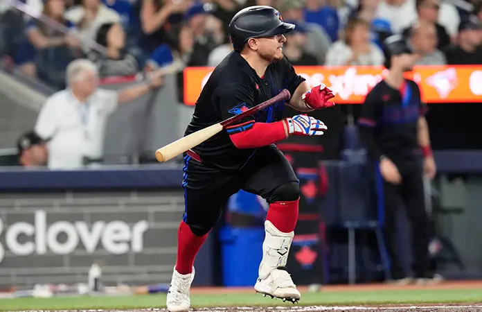 Azulejos vencen a los Yankees