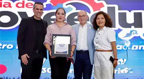 Cierra Feria de Proveeduría con dos convenios empresariales
