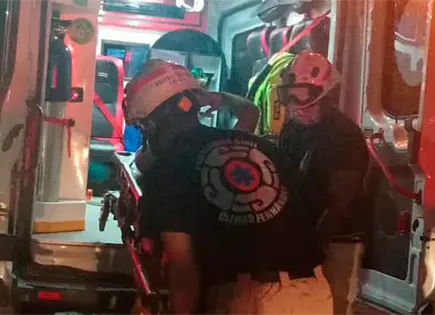 Motociclista se estampa contra equino Motociclista se estampa contra equino