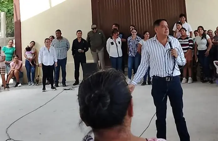 Otra de Tecmol, acude a entrega de desayunos fríos
