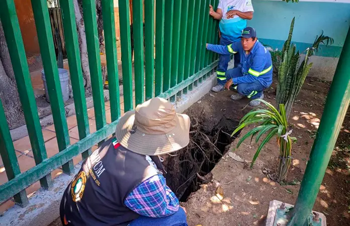 Surge socavón en albergue de Clínica IMSS 14