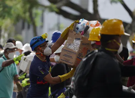 Aumentan a 294 los fallecidos por terremoto en Colombia Aumentan a 294 los fallecidos por terremoto en Colombia