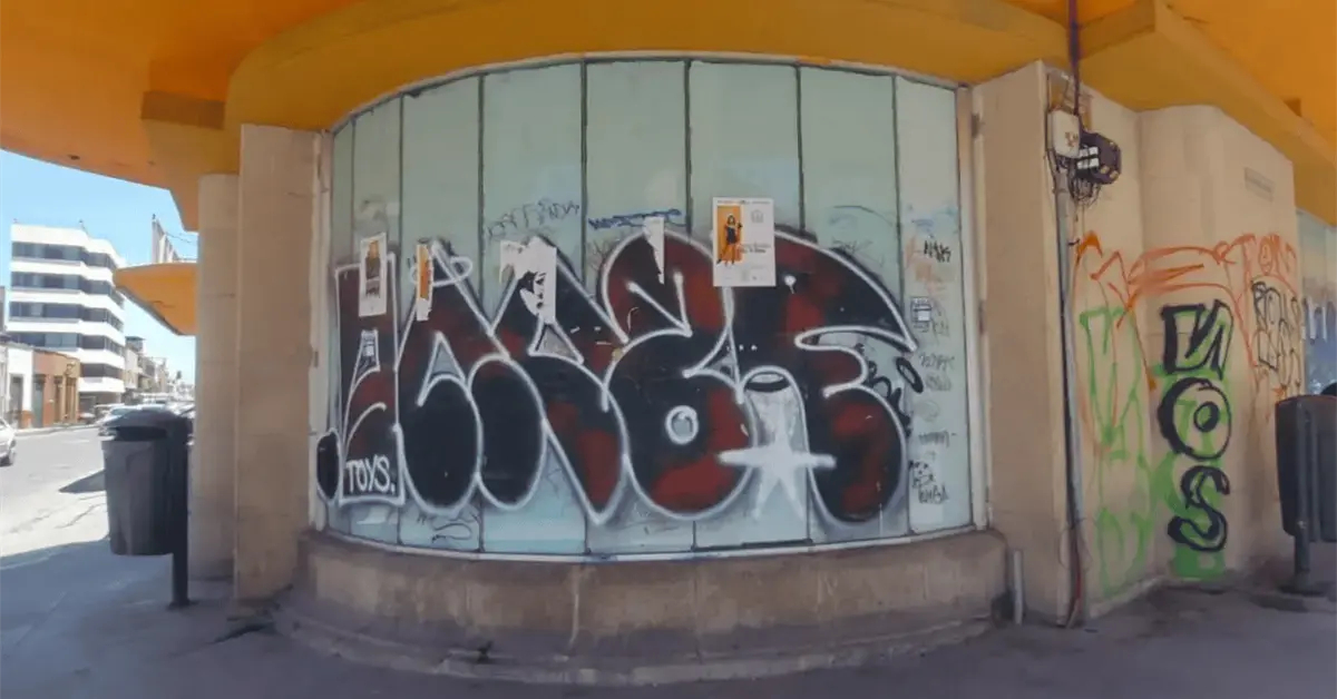 Rastrean en redes a grafiteros que da&ntilde;aron murales de la capital