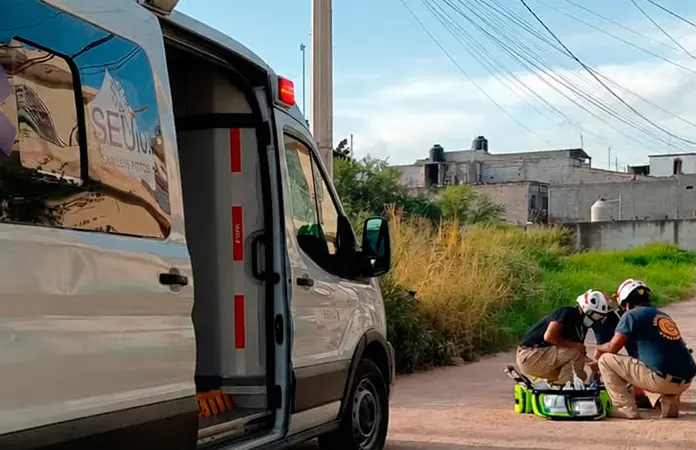 Ciclista cae y sufre varias lesiones