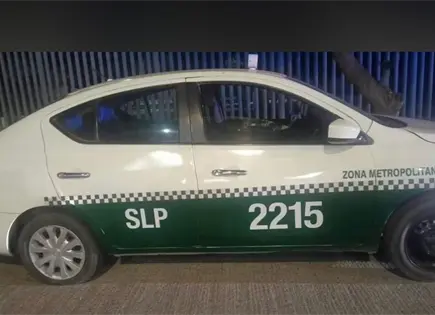 Localizan persona sin vida dentro de taxi en colonia San &Aacute;ngel