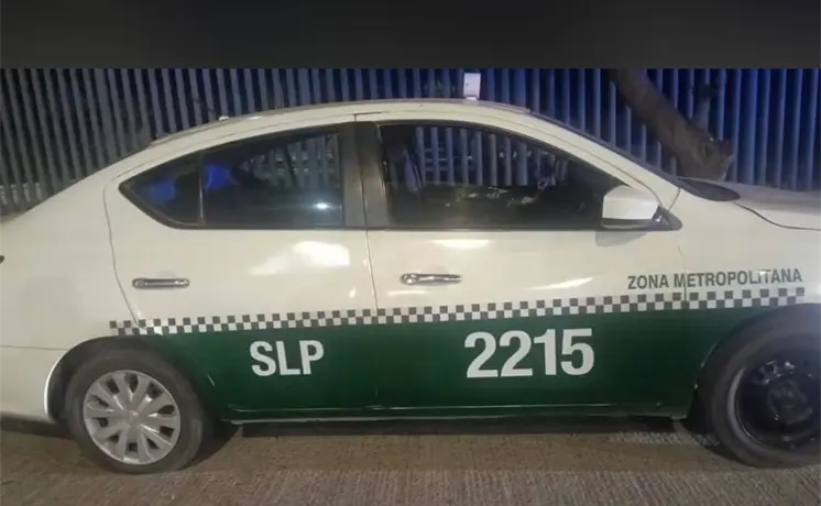 Localizan persona sin vida dentro de taxi en colonia San &Aacute;ngel
