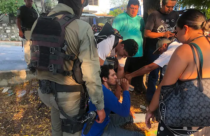 Se accidentan motociclistas