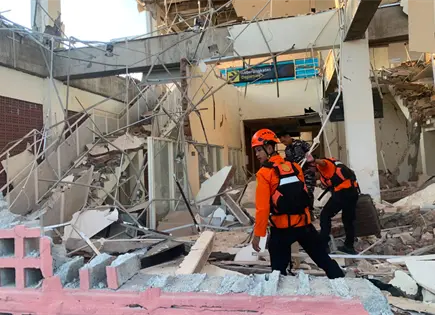 Terremoto en Indonesia deja 53 muertos y miles desplazados Terremoto en Indonesia deja 53 muertos y miles desplazados