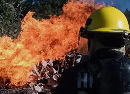 Explosión en ducto de Pemex en Epazoyucan deja dos lesionados