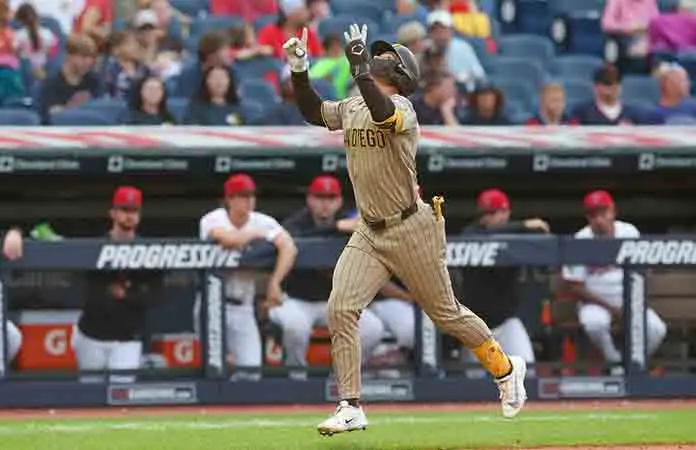 MLB aprueba la venta de Padres