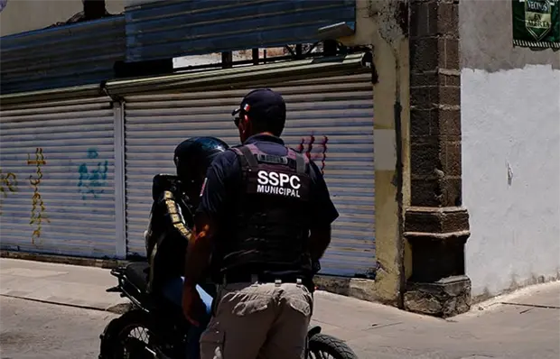 Se agota plazo para pagar bien a polic&iacute;as