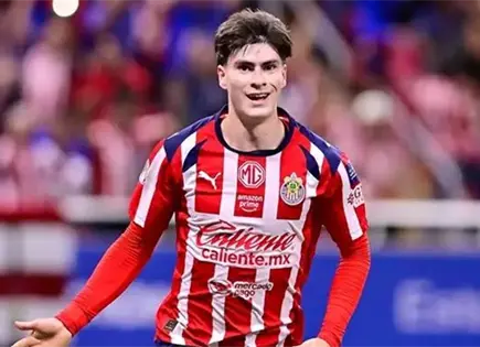 "Hormiga" González deja Chivas para fichar con Olympiacos "Hormiga" González deja Chivas para fichar con Olympiacos