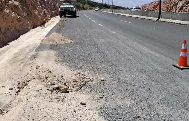 Realiza JEC labores de conservación en la Vía Alterna