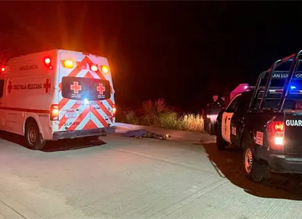 Ri&ntilde;a deja a un hombre lesionado en El Refugio