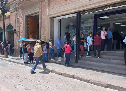 Esperan hasta dos horas para reactivar l&iacute;neas telef&oacute;nicas (video)