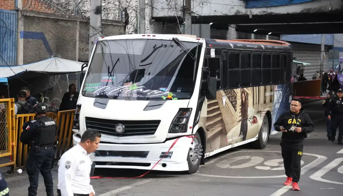 Matan a balazos a conductor de transporte público en Periférico Norte
