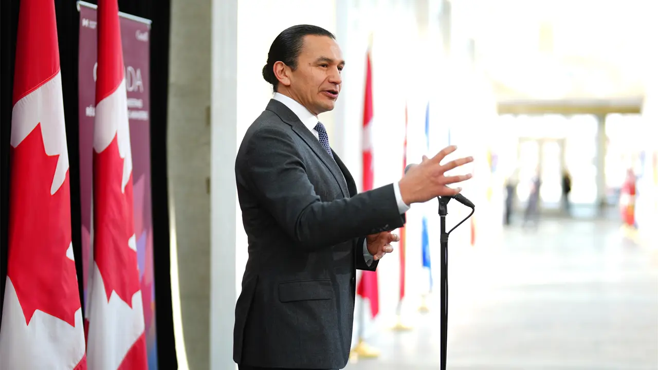 Premier de Manitoba califica a Trump de "mala persona" en negociaciones