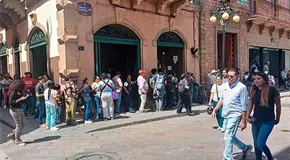 Abarrotan registro de l&iacute;neas celulares