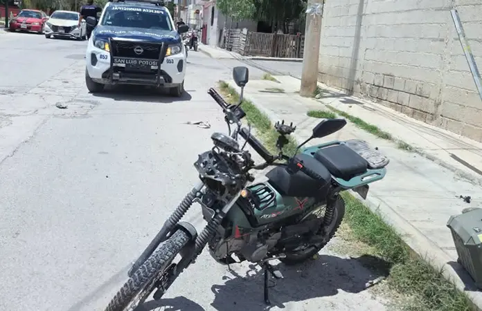 Chocan motociclistas; 2 lesionados