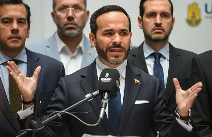 De la Espriella presenta a nueva cúpula militar