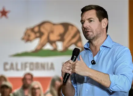 Incautan dispositivos de exlegislador de California acusado por conducta sexual indebida Incautan dispositivos de exlegislador de California acusado por conducta sexual indebida