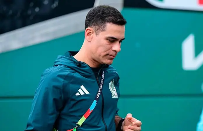 Rafa M&aacute;rquez destaca a Checo P&eacute;rez como leyenda mexicana