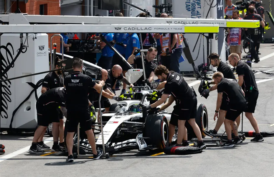 Checo Pérez saldrá último en GP de Países Bajos
