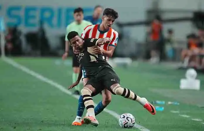 El City pacta venta récord de Savinho