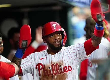 Filis aplastan a Cardenales Filis aplastan a Cardenales