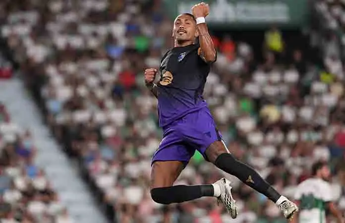 Barcelona golea y humilla al Elche