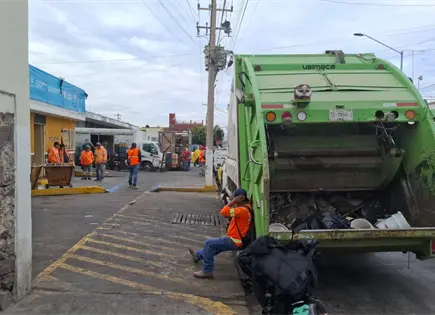 De mercados, hasta 30 toneladas de basura diarias