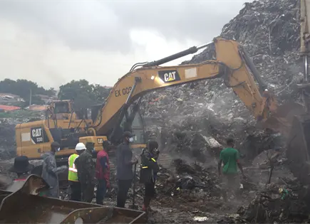 Deslave en vertedero en la capital de Guinea deja 30 muertos