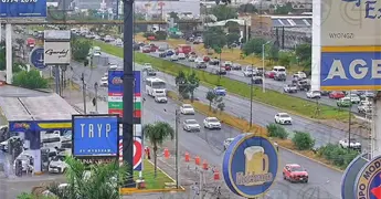 Carga vehicular aumenta rumbo a la Zona Industrial por la 57