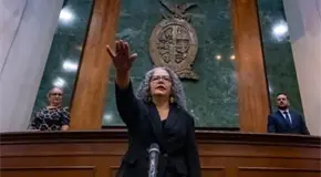 Graciela Dom&iacute;nguez, jura como gobernadora interina de Sinaloa