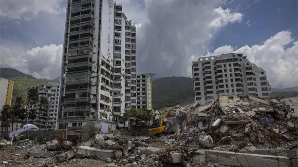 Terremotos dejan ya m&aacute;s de 6 mil 500 muertos en Venezuela