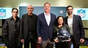 Due&ntilde;os NFL aprueban venta de Seahawks a Vinod Khosla