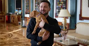 Zelenskyy recibe cachorro Freya, s&iacute;mbolo de resiliencia ucraniana
