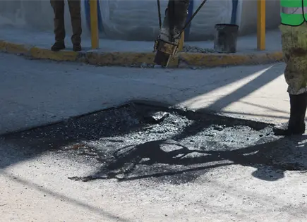 Ench&uacute;lame la Colonia evidencia omisiones en bacheo, dice la JEC