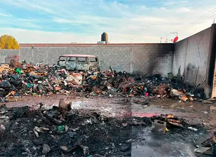 Incendio en recicladora