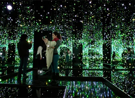 La exposición de Yayoi Kusama que obsesionó a México La exposición de Yayoi Kusama que obsesionó a México