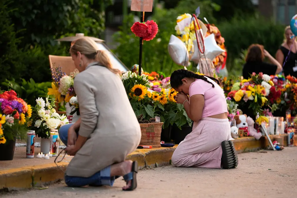Minneapolis publica documentos sobre tiroteo en escuela católica