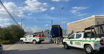 Reportan incendio en predio de Villa de Pozos