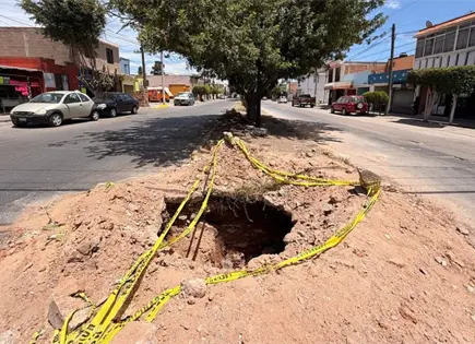 Fotos | Se extiende socavón de la colonia Juan Sarabia