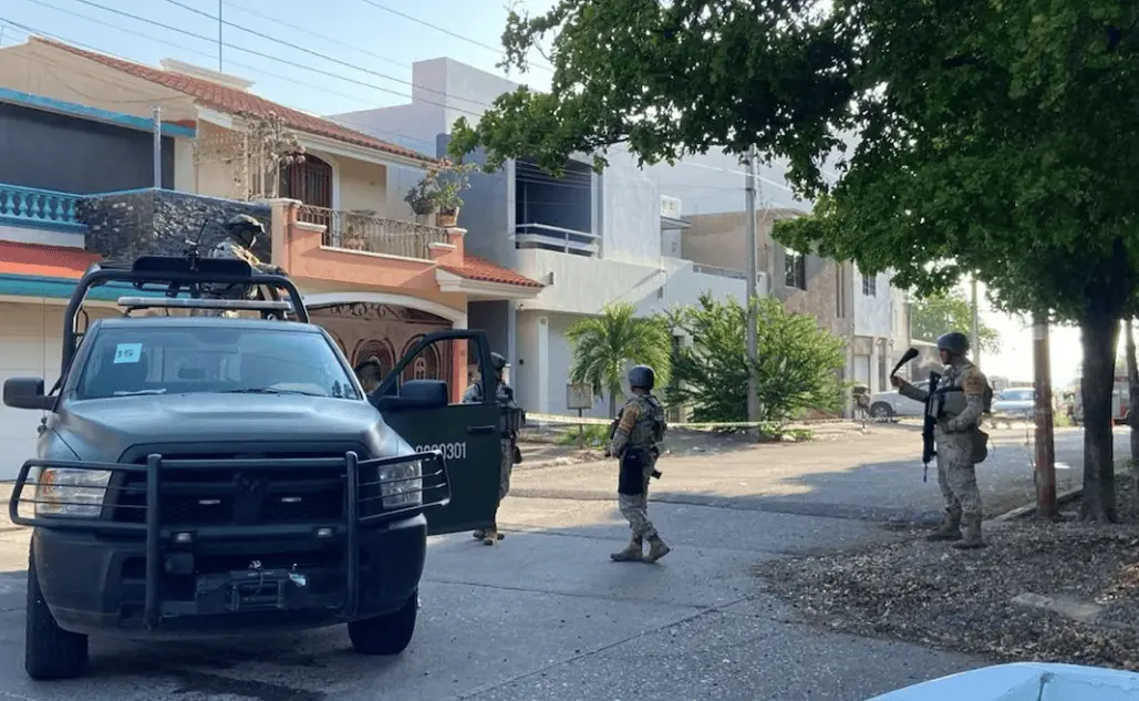 Vandalizan inmueble de varios pisos en sector residencial de Culiacán