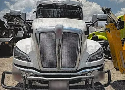 Dejan en prisi&oacute;n a pareja de ladrones de tr&aacute;iler