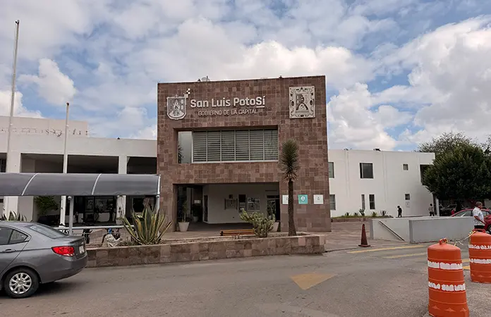Quirografario aumenta deuda de la capital