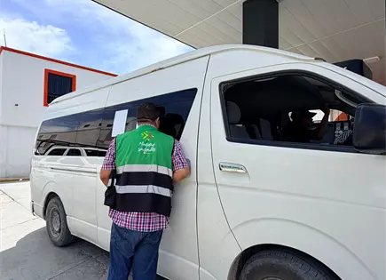 Retira SCT ocho vehículos por transporte irregular en Matehuala Retira SCT ocho vehículos por transporte irregular en Matehuala