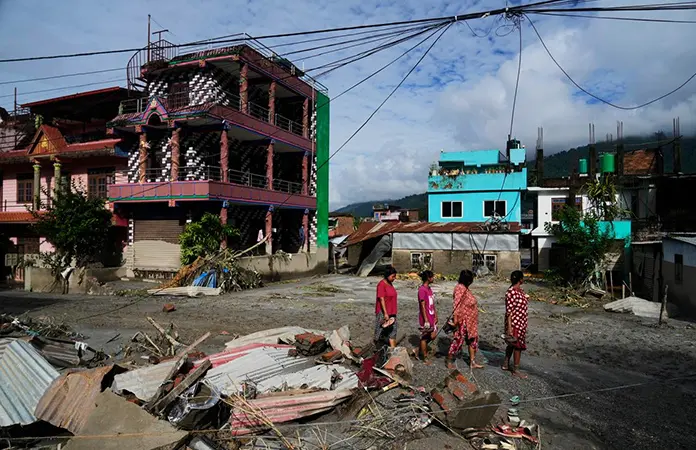 Riada en Nepal suma más de 460 muertos