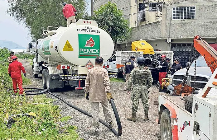 SHCP y Pemex firman convenio contra huachicol