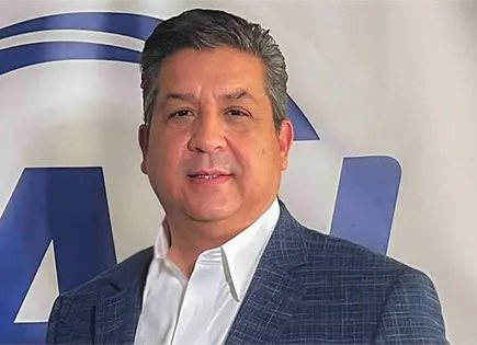 Cabeza de Vaca no podr&aacute; ser candidato: Zald&iacute;var